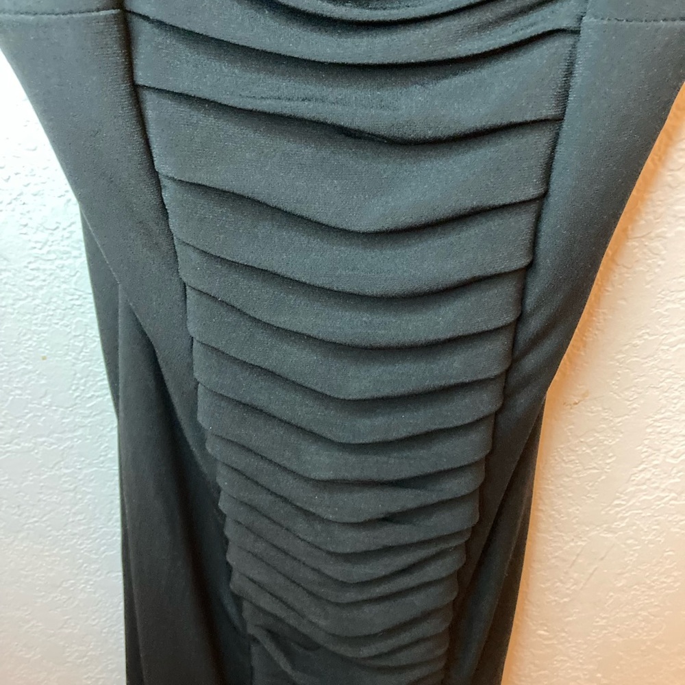 Black fitted mini dress - Picture 3 of 3